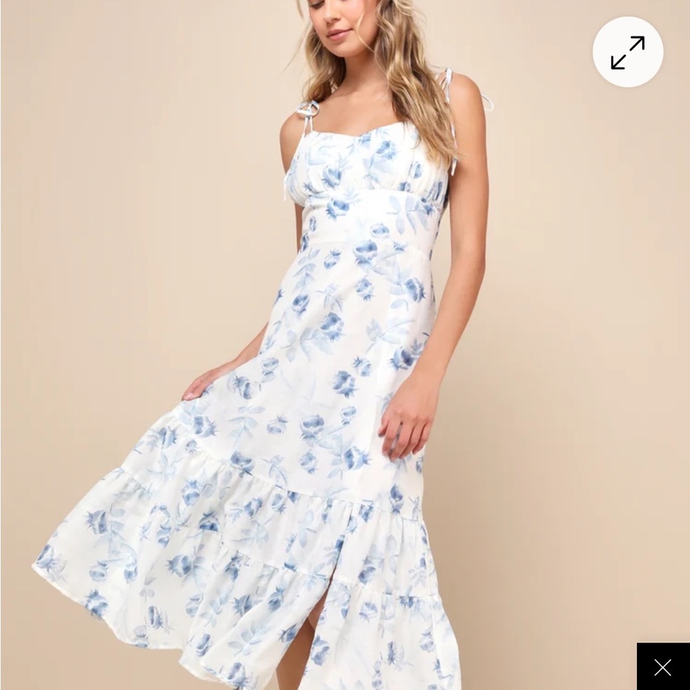 Women’s Lulu’s midi blue and white dress with tie straps. Size L. New with tags.